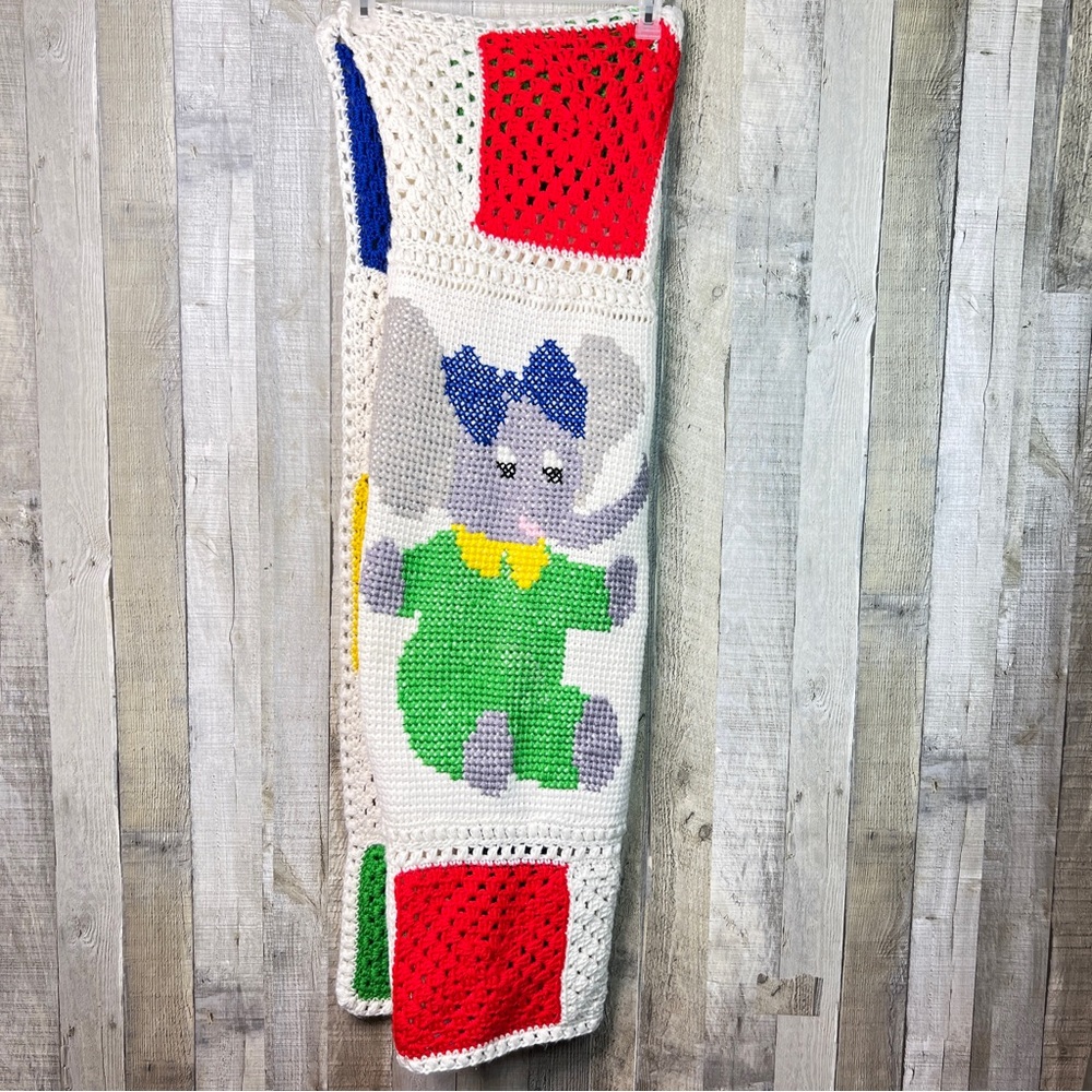 Vintage Elephant Crochet Blanket Color Blocks Red Yellow Gray Green Blue & White